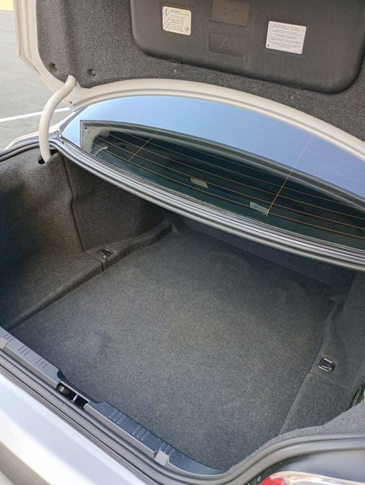 Машина в чудовому збереженому стані!