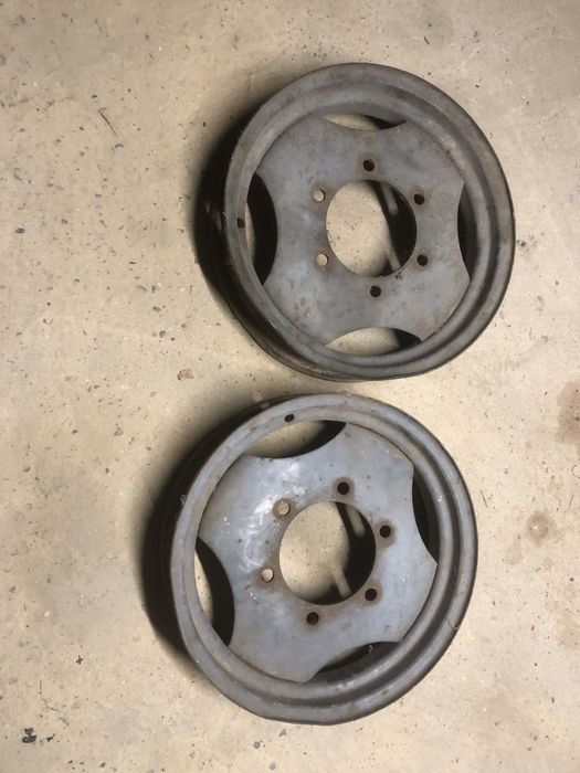 Felgi przednie ursus 4011