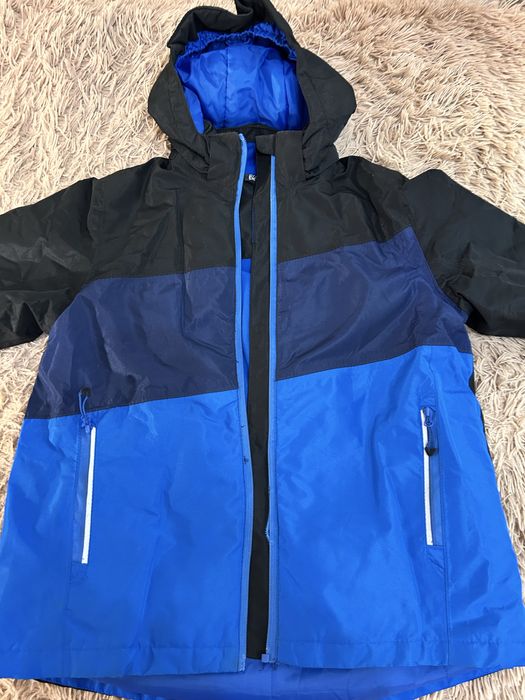 Продам куртку на хлопчика 146-152 розмір