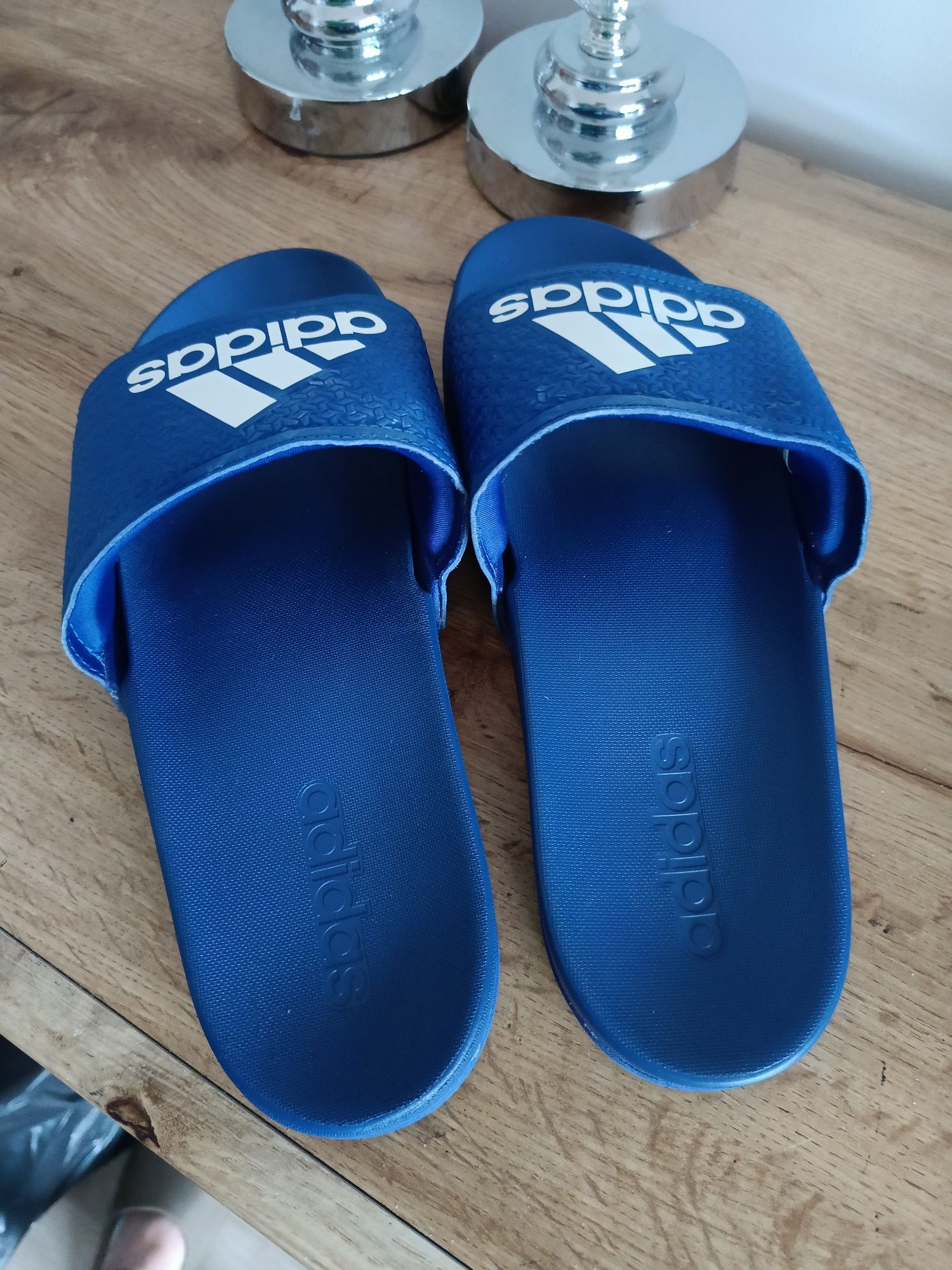 Klapki adidas adilette niebieskie 42