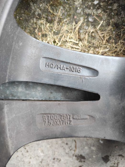 Felgi aluminiowe FLW czarne rozmiar 17cali Honda CRV  IV