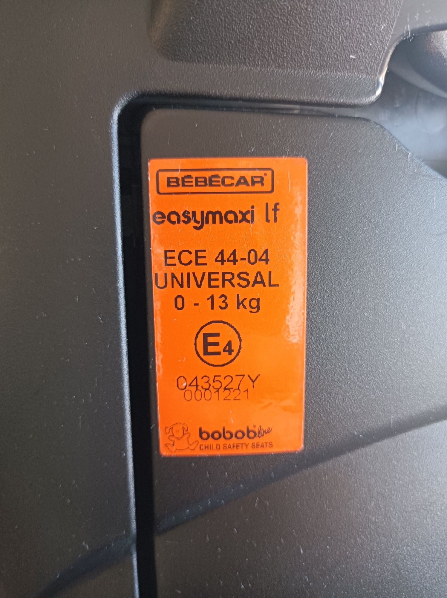 Cadeira auto tipo babycock Bebécar Easymaxi LF Isofix