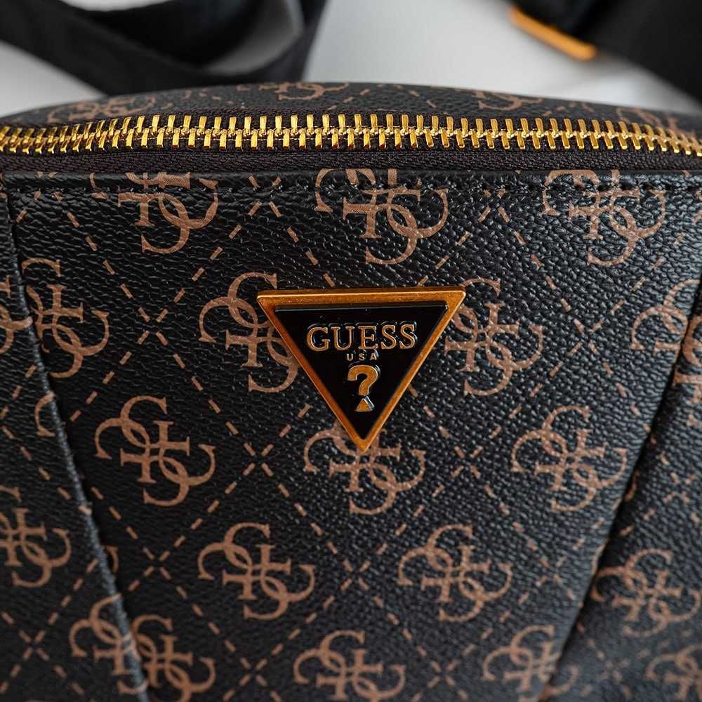 Брендова сумка-бананка GUESS — стиль, який завжди з тобою!