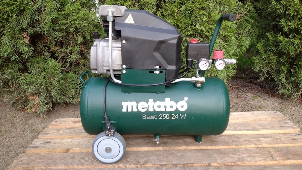 Sprężarka kompresor olejowy Metabo Basic 250-24