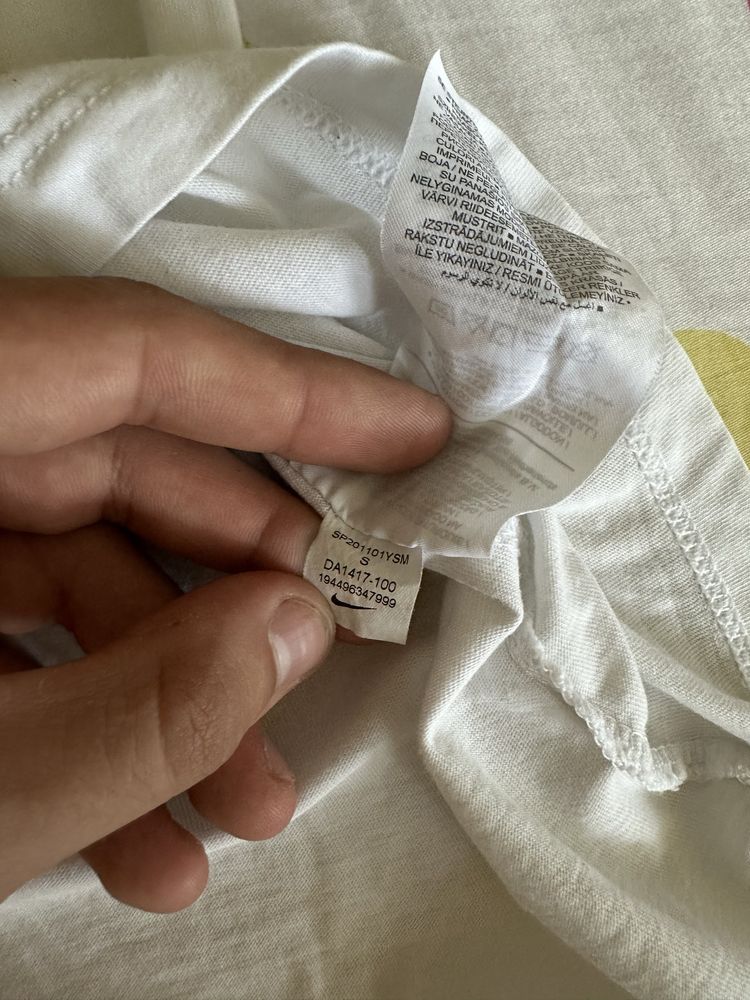 Футболка Nike жіноча