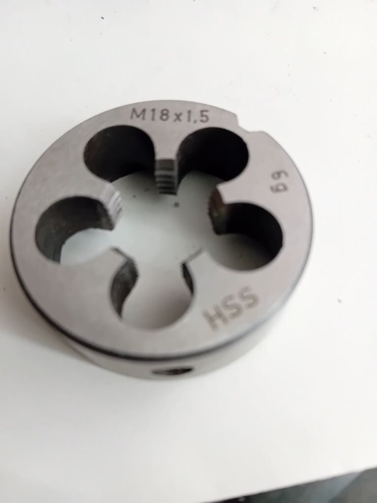 Narzynka M 18x1,5