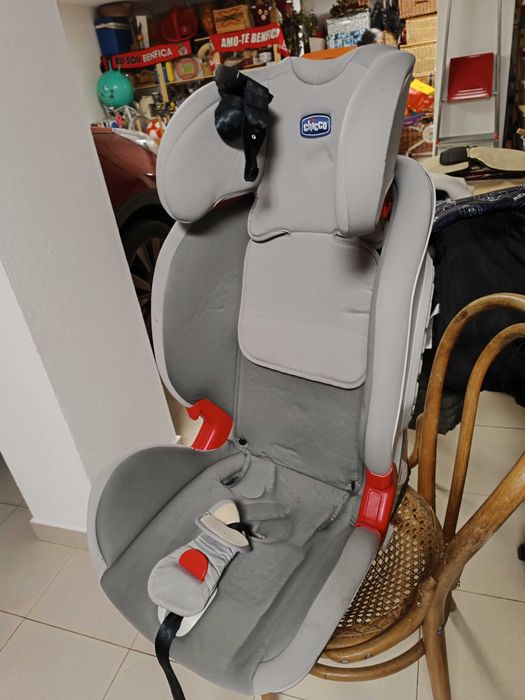 Cadeira Isofix Auto Grupo I, II, III - CHICCO