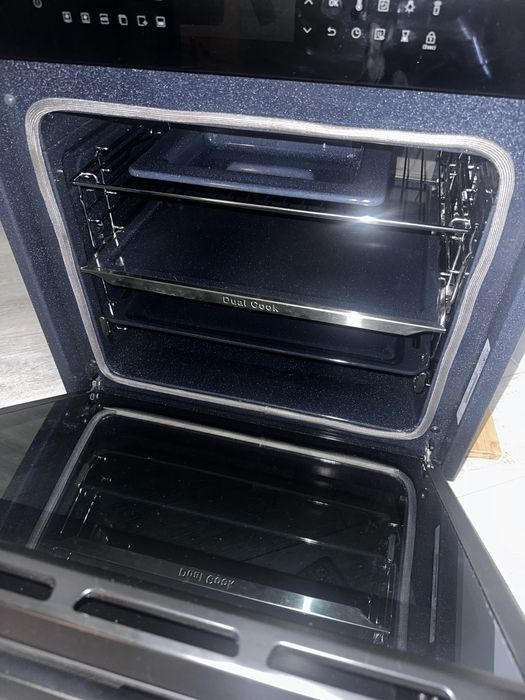 Piekarnik Samsung NV7B4245VAK Dual Cook Termoobieg Zdalne sterowanie