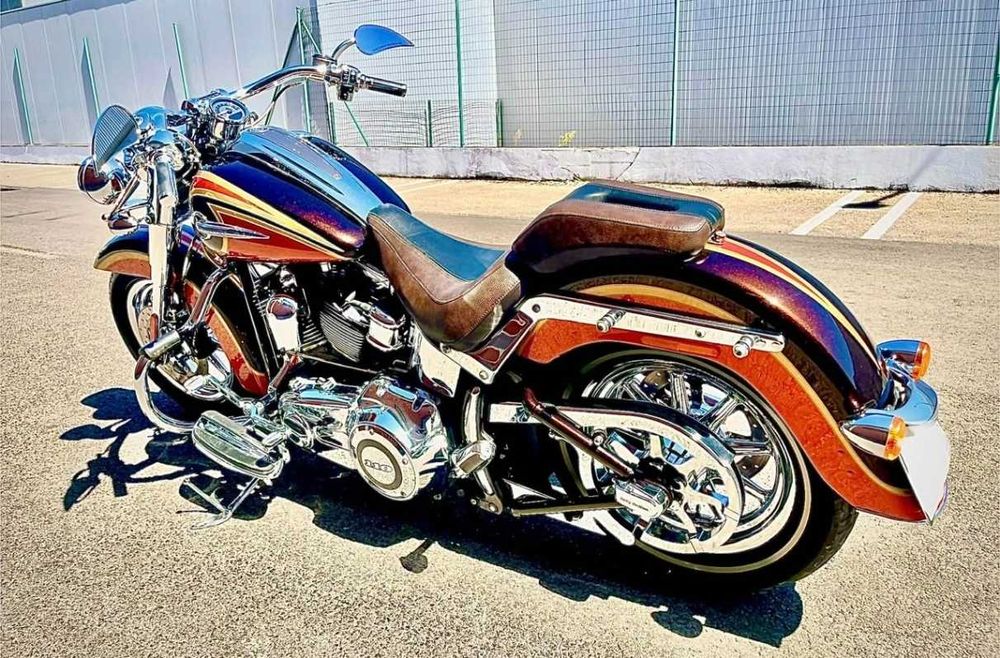 Harley Softail CVO Deluxe 2016 limited edition