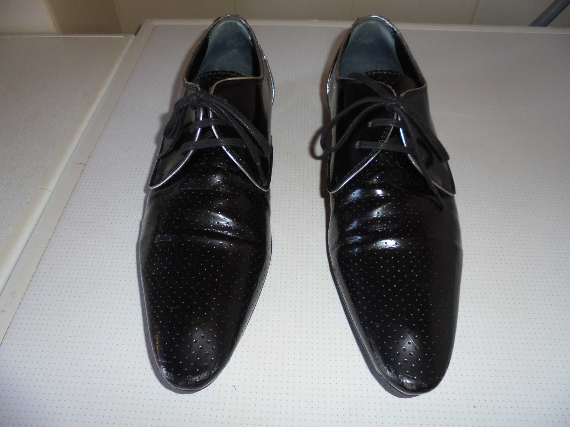 sapatos de homem da marca ZARA