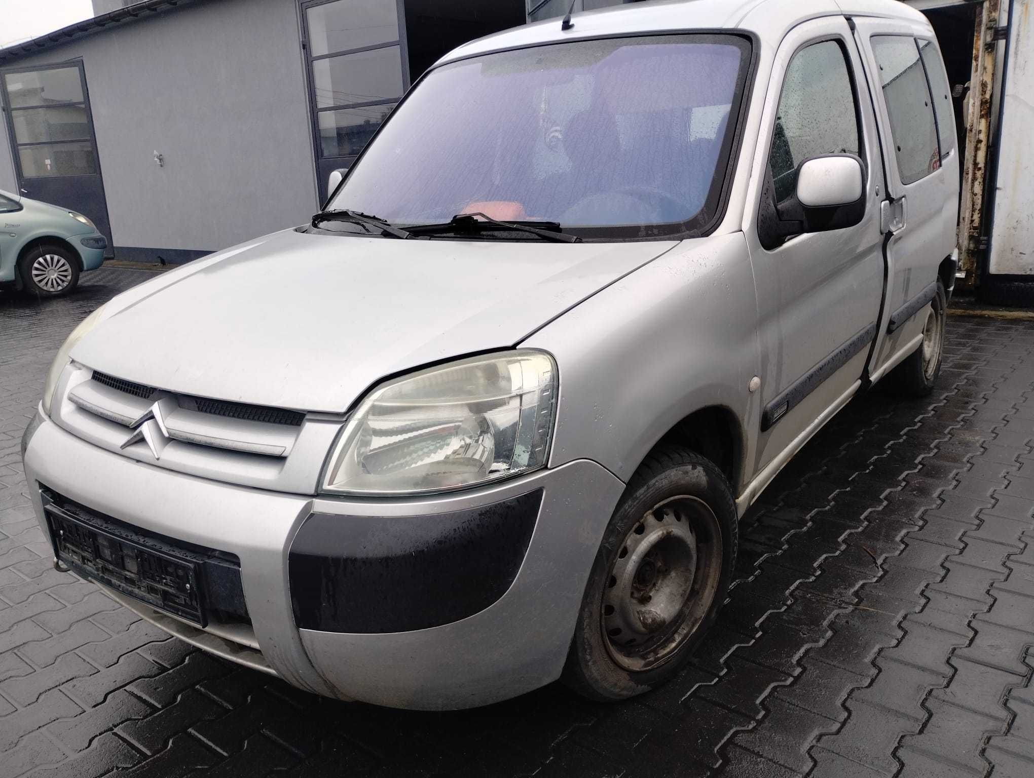 zderzak przód przedni Citroen Berlingo I LIFT 02-08r. EZRC, części