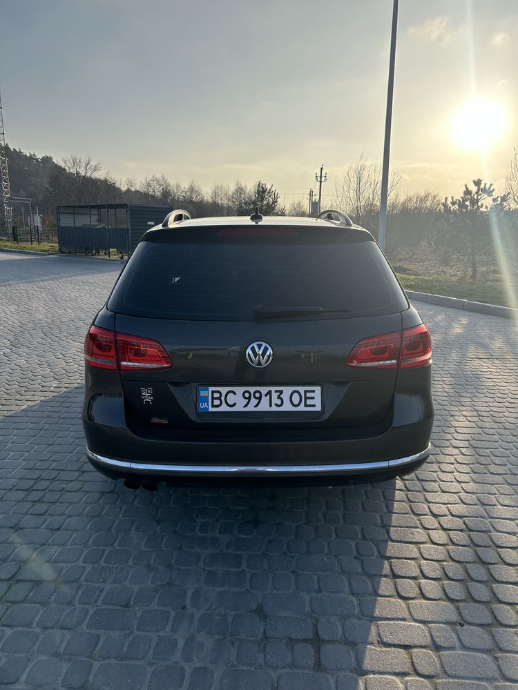 Volkswagen Passat b7 2013 року