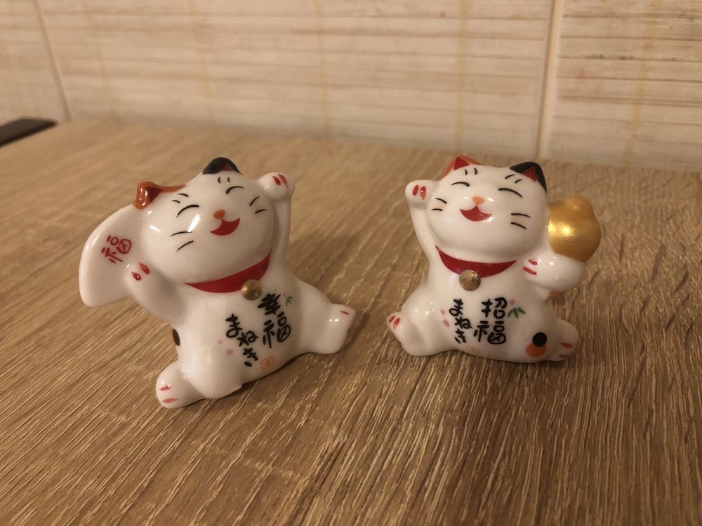 Фарфоровые подставки для суши палочек японские кошки манеки неко