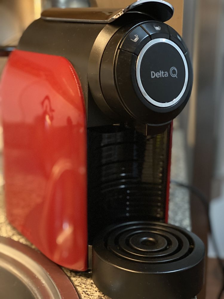 Máquina de café Delta Q Qool Evolution vermelha