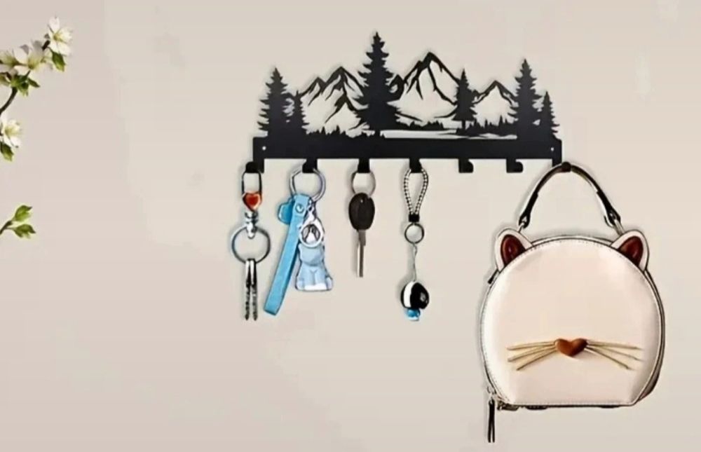 Wieszak dekoracyjny z motywem górskim