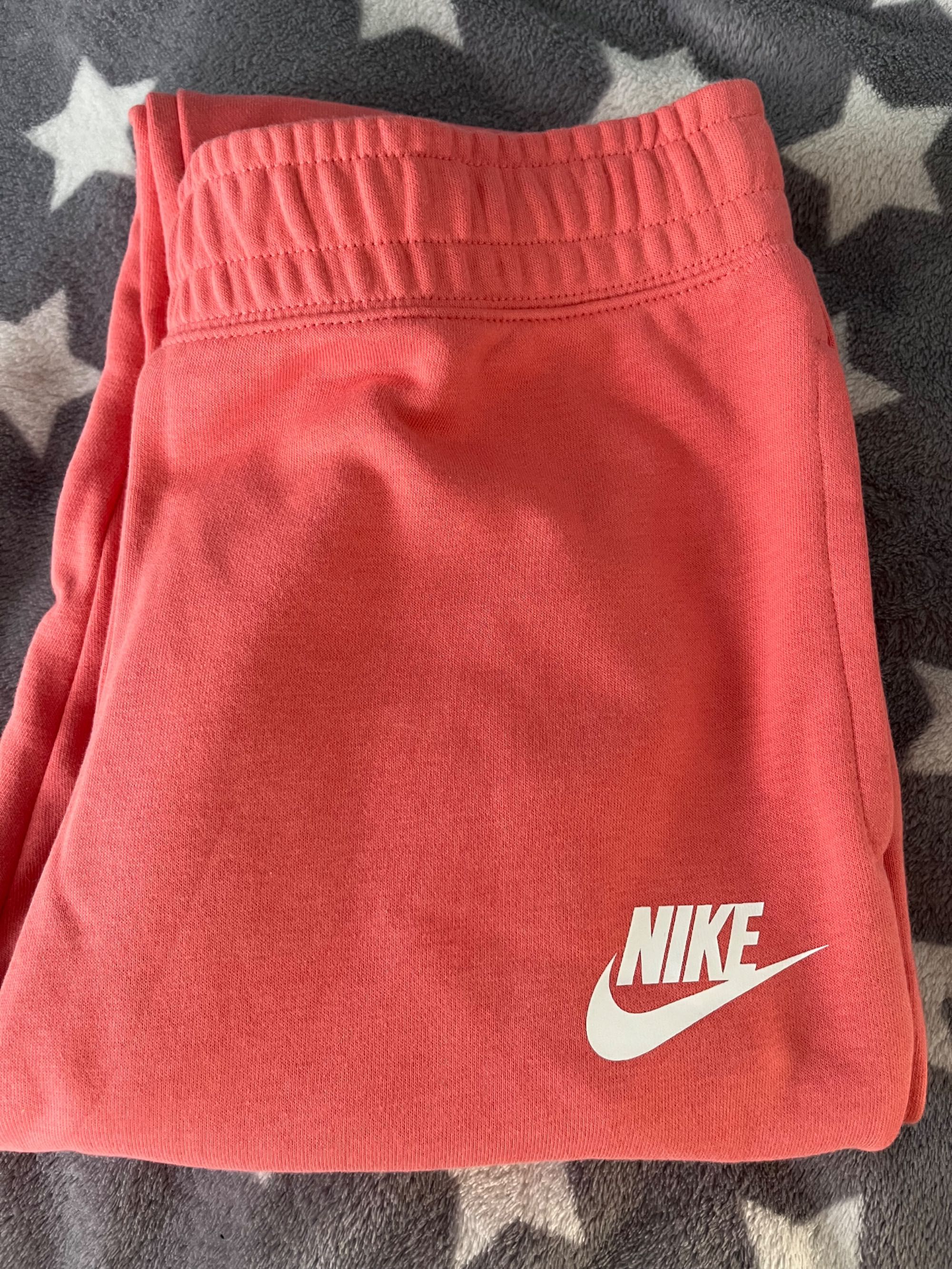 Nowe Spodnie dresowe Nike