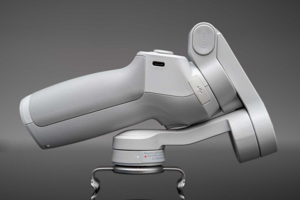 DJI Osmo Mobile 4 SE w świetnym stanie | OM4 gimbal stabilizator