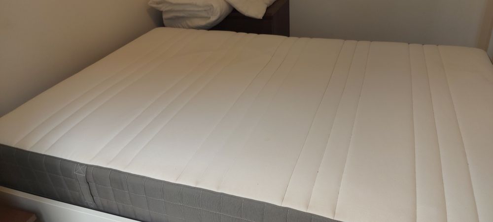 Colchao molas Ikea 200x140