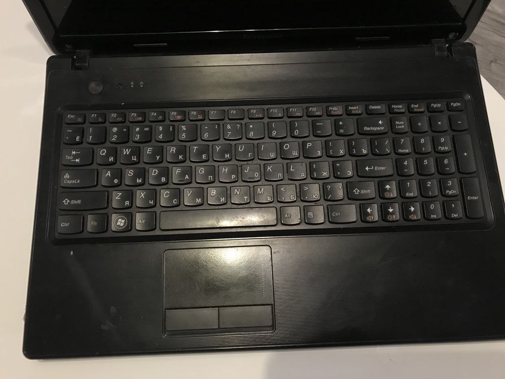 Продам бу ноутбук Lenovo G575