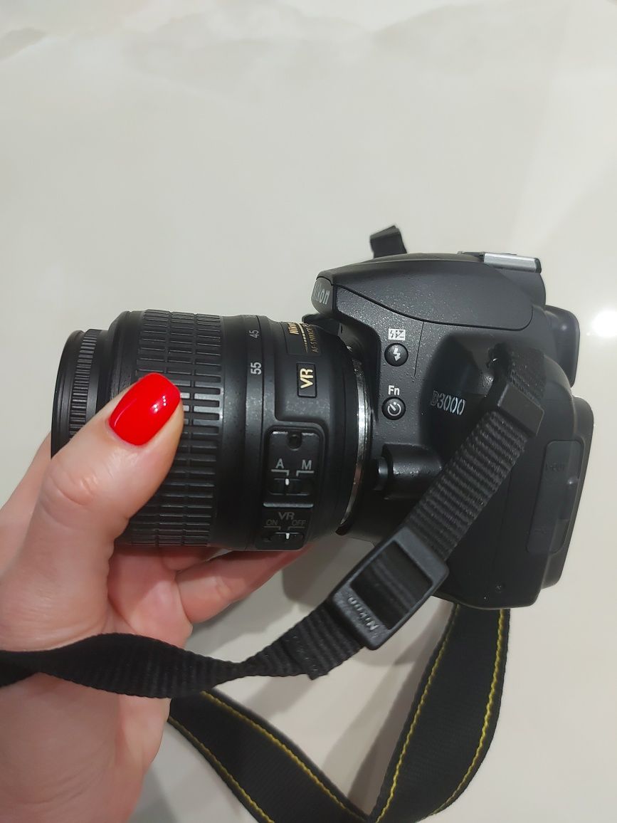 Фотоапарат Nikon D3000 18-55VR Kit