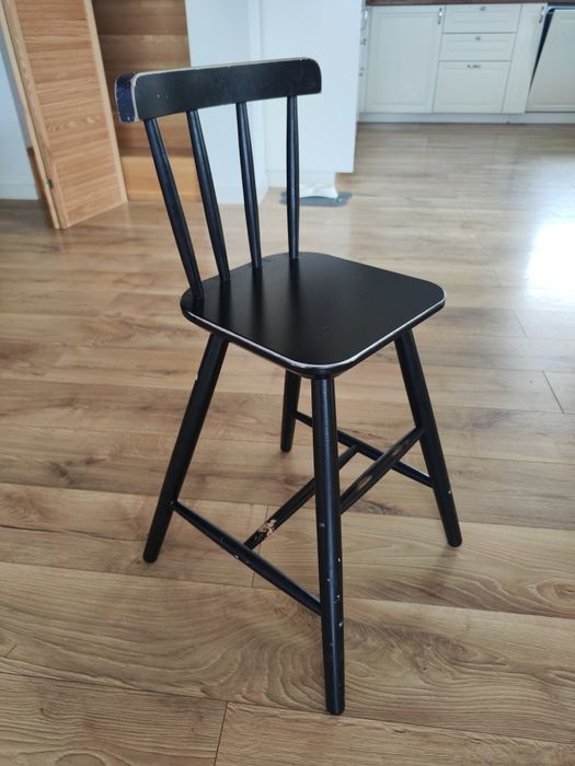 Drewniane krzesełko dla dziecka  IKEA