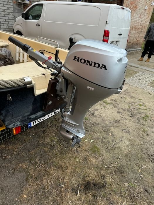 Silnik zaburtowy Honda 20 używany. Jak nowy
