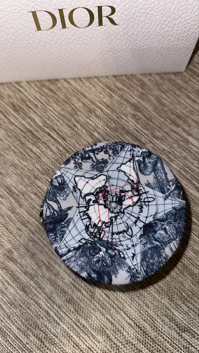 Оригінальна косметичка Dior
