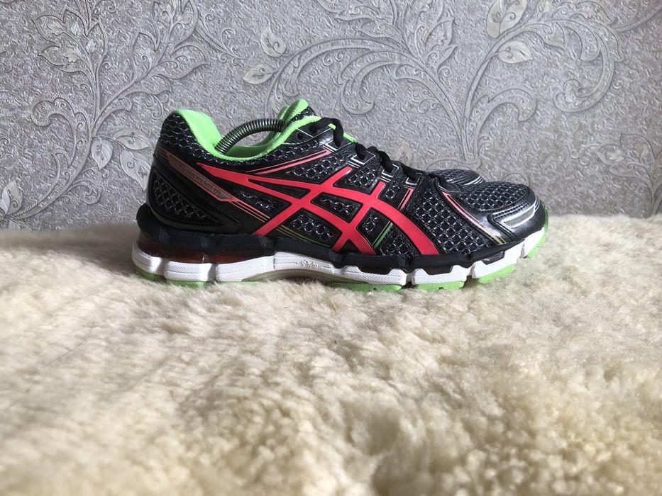 Кросівки Asics Gel Kayano 19 біг повсякдення 41,5 41 40,5 40 26 25,5