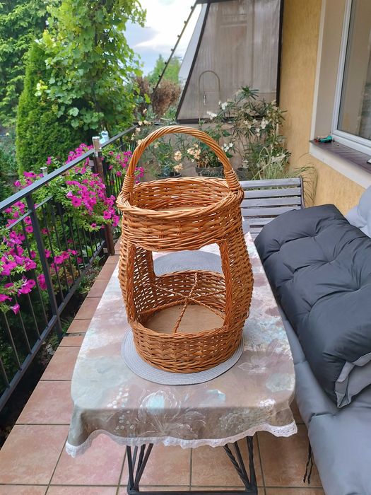 kosz wiklinowy biblioteczka  barek