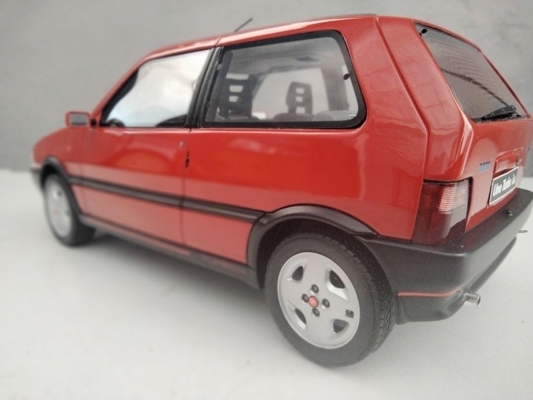 Miniaturas de carros 1.18