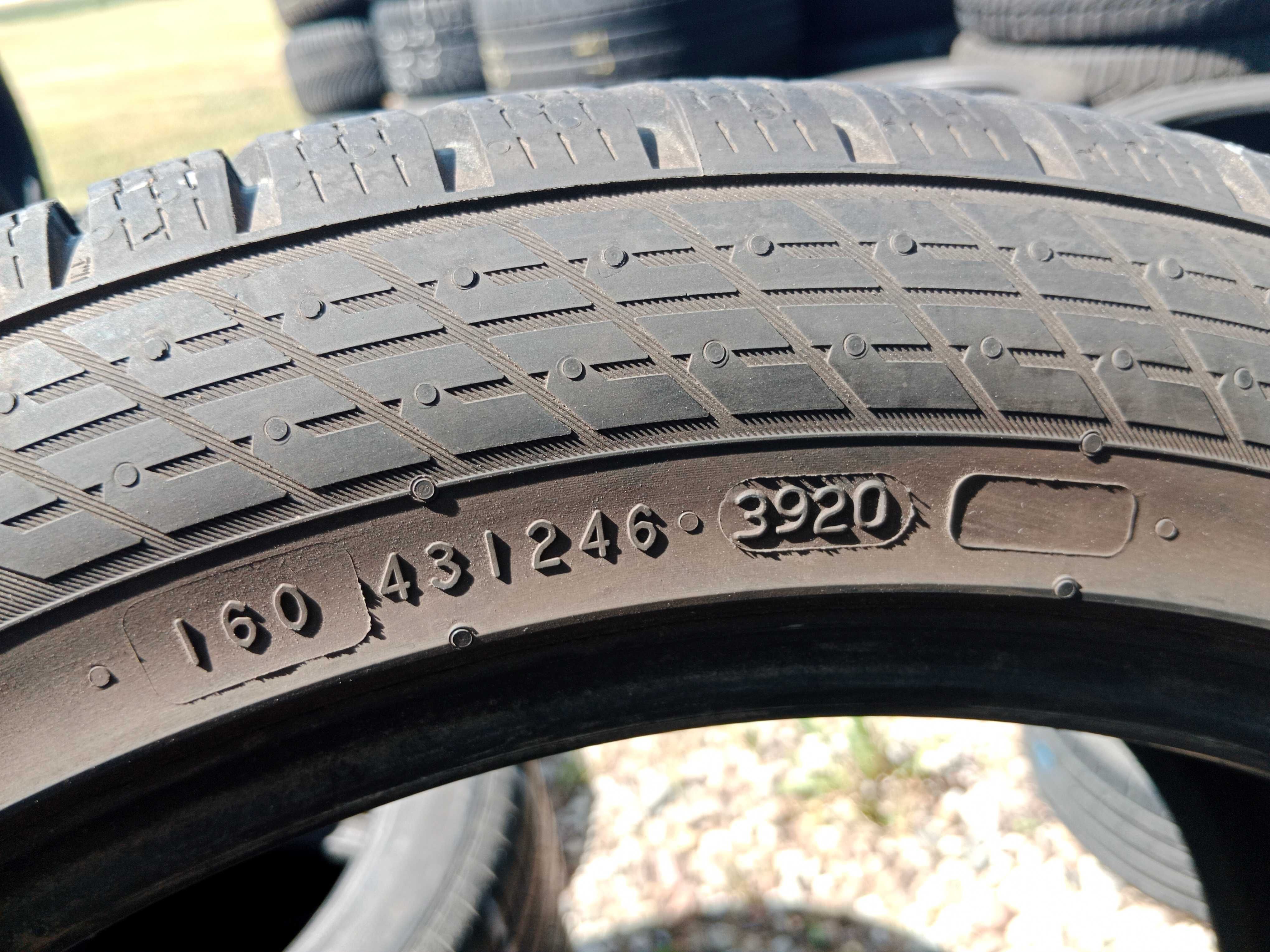 Opona używana 235/45R18 Nokian WR Snowproof P 1szt.