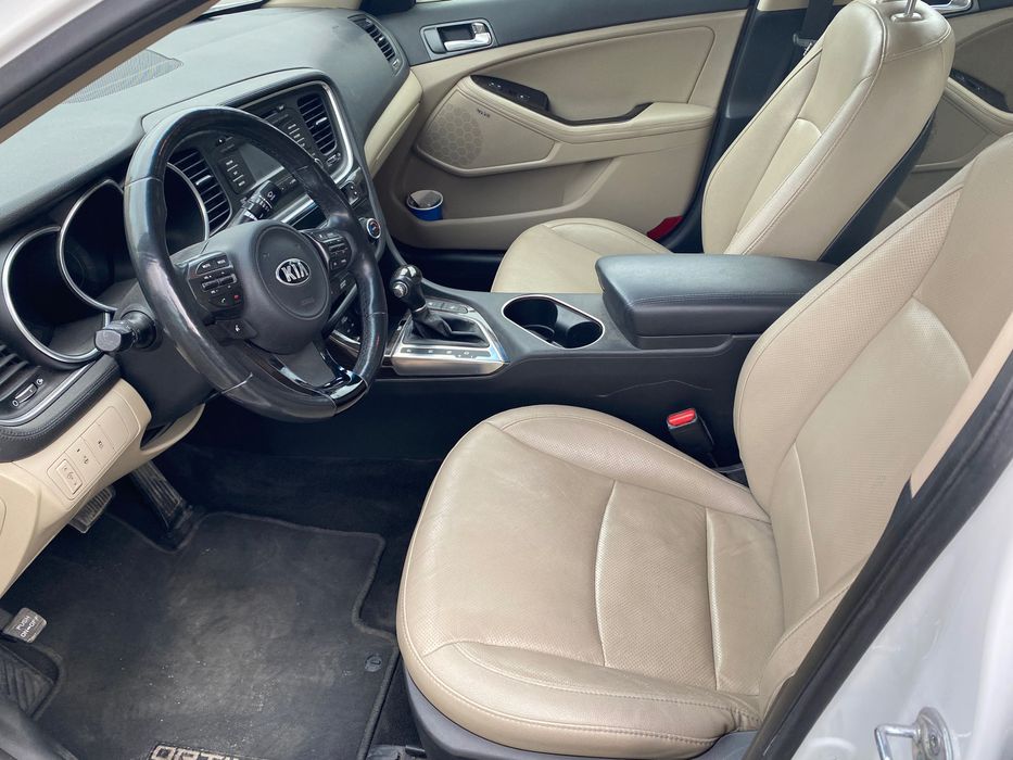 Продам машину KIA optima