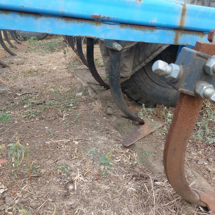 Продам культиватор Умань фермаш усилений  кпс 4.2