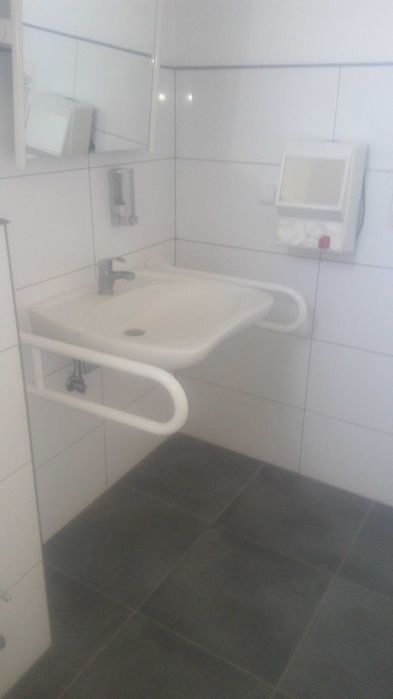 Remonty, instalacje elektryczne , hydrauliczne , gazowe , malowanie.