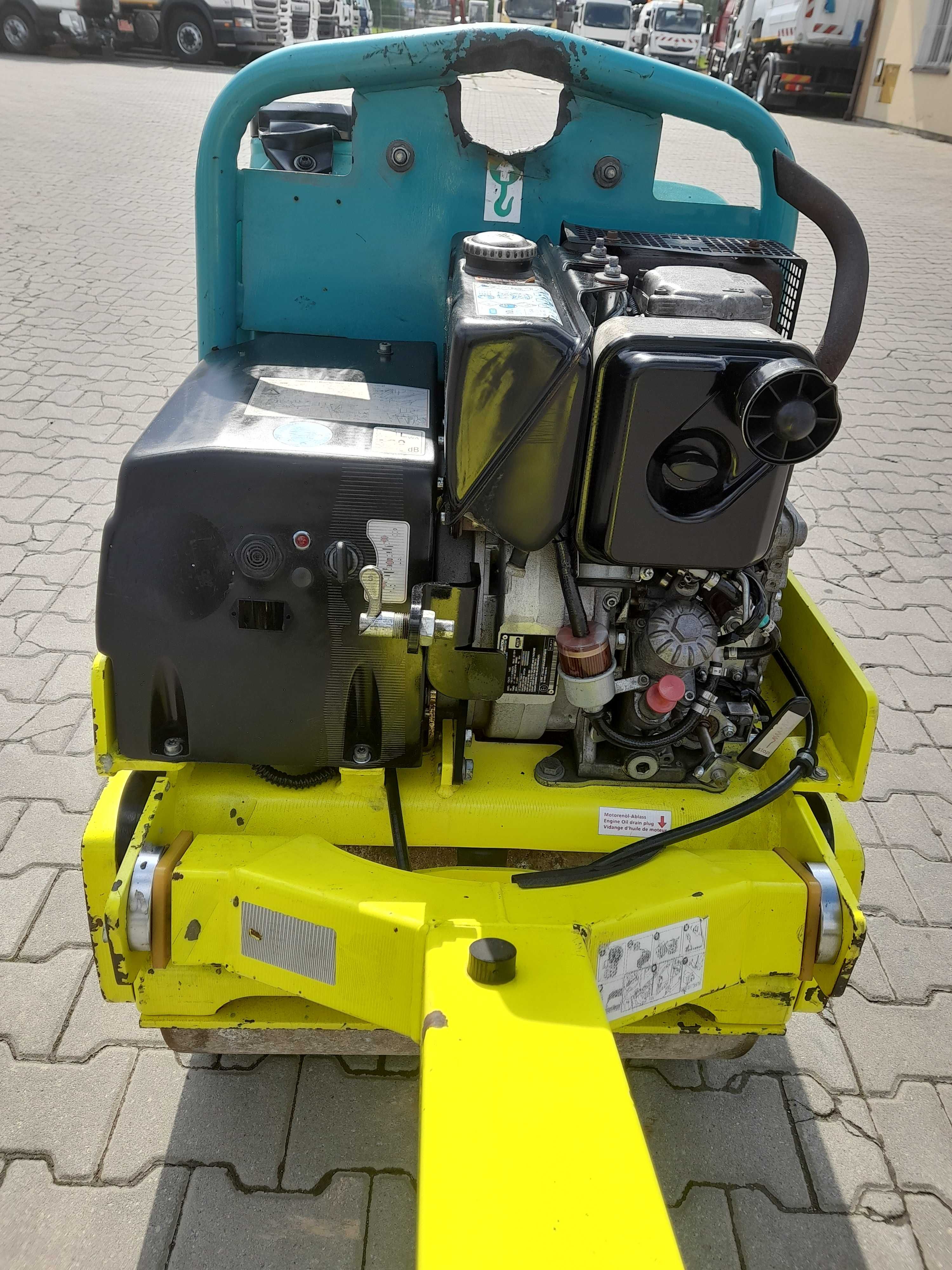 Walec prowadzony 710 kg Ammann ARW65 rok 2019