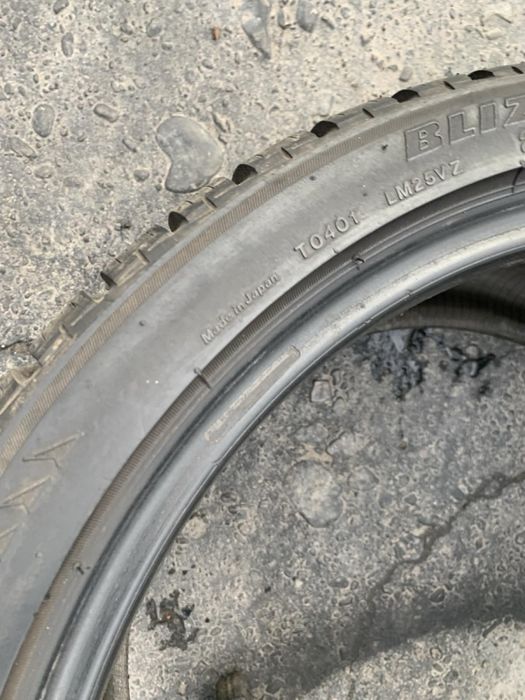Шини 255/35 R18 пара Bridgestone зима 2023р 7,5мм