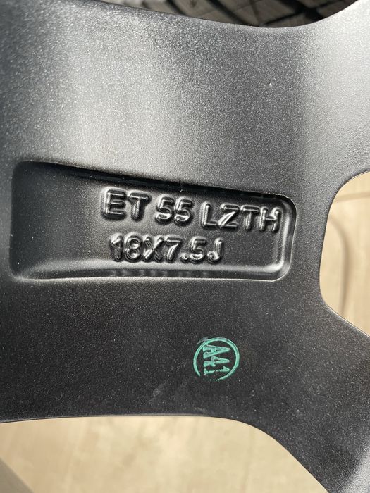 Диски Ford Ranger, VW Amarok R18 оригінал з зимовими шинами