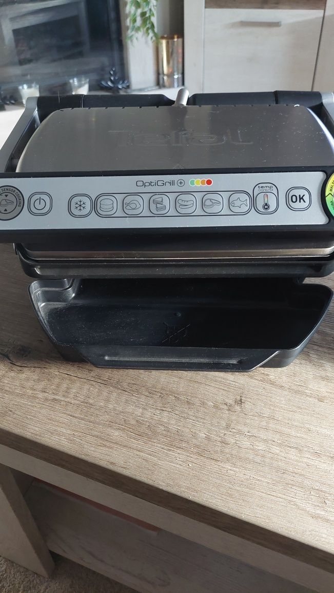 Grelhador de Placas Tefal OptiGrill + de 2000w