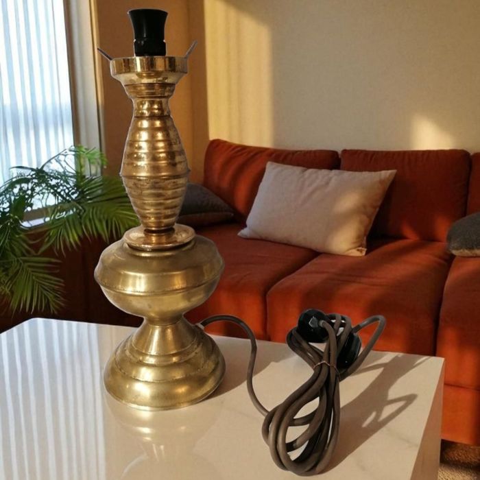 Ładna mosiężna lampa lampka polecam mosiądz PRL