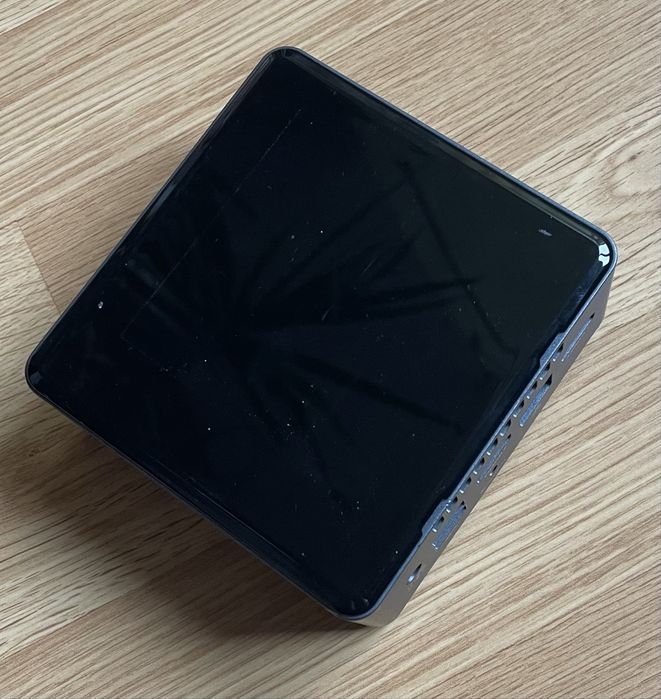 Міні РС. Intel NUC model: NUC7JY