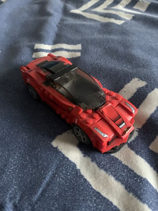 Lego Speed Champions Ferrari Laferrari