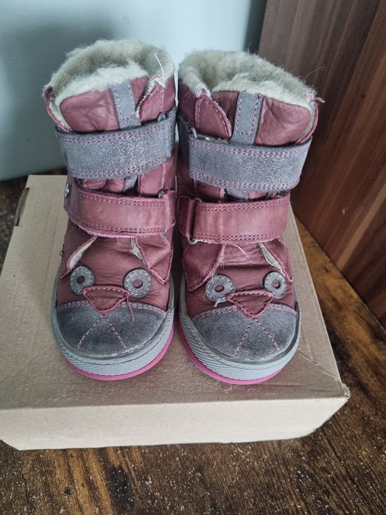 Buty Bartek rozmiar 24 .