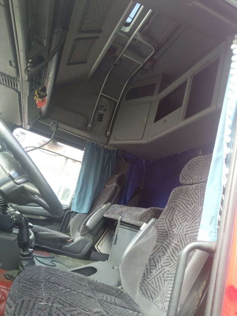 Ciągnik siodłowy Scania  420 hpi w całości lub na części
