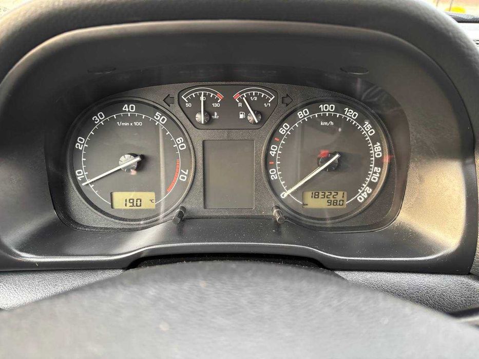 Skoda Octavia 2009 надійний двигун 1.6 МРІ