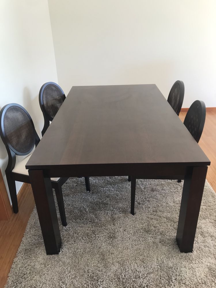 Mesa de jantar extensivel Nova