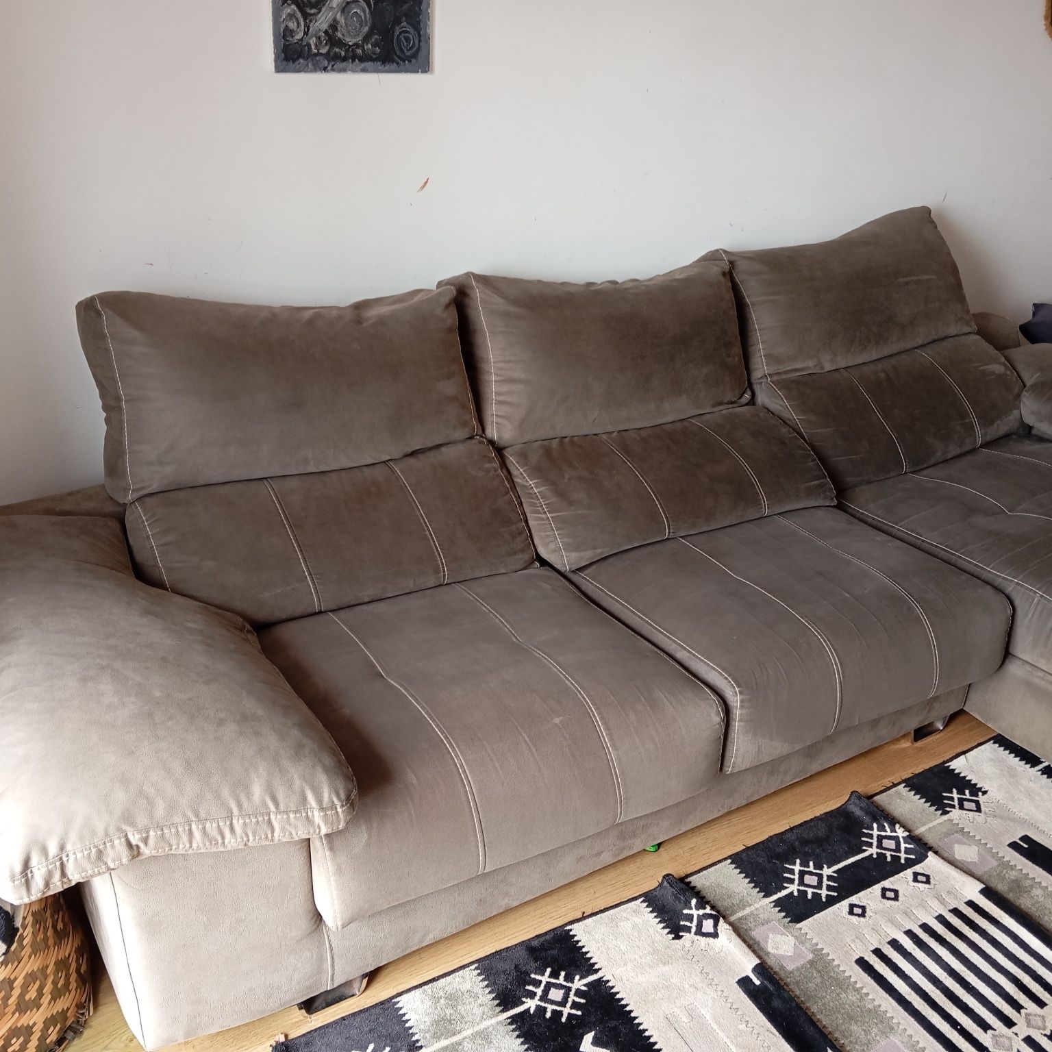 Sofá com chaise long