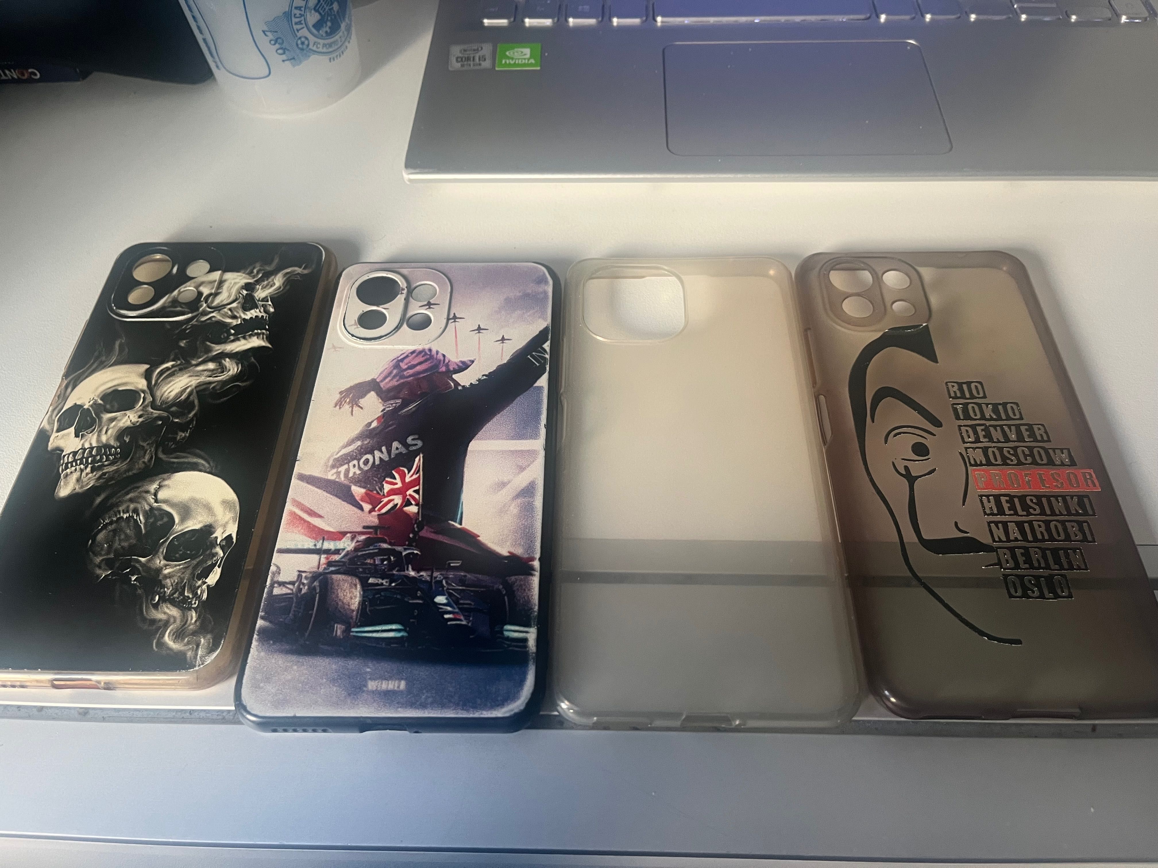 Vendo capas de telemóvel