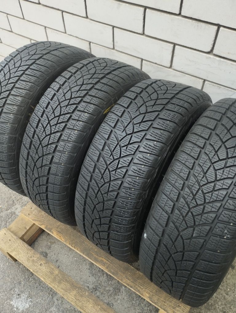 205 55 r16 Goodyear Ultragrip Performance G1 зима.