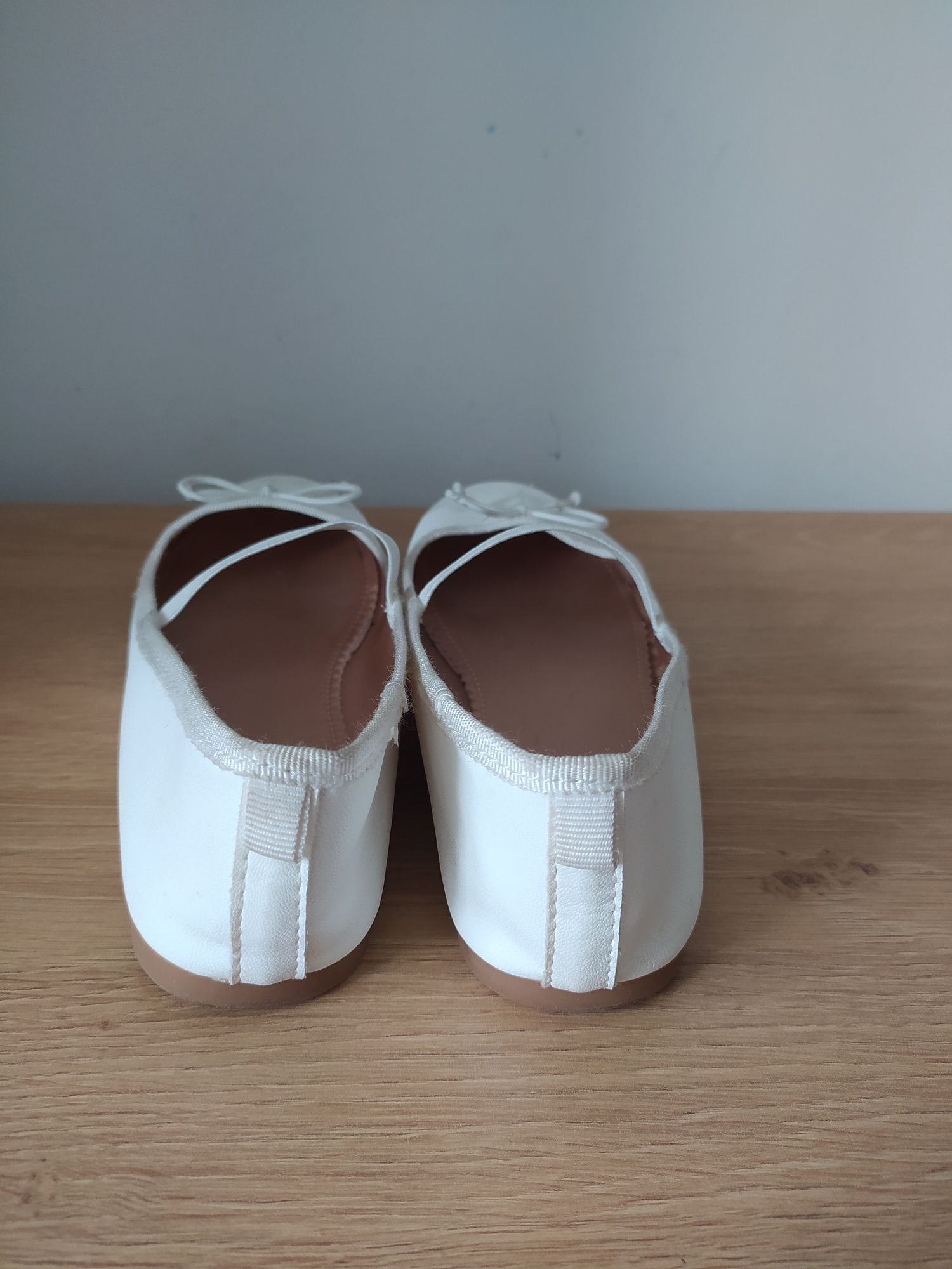 Baleriny H&M 34 białe