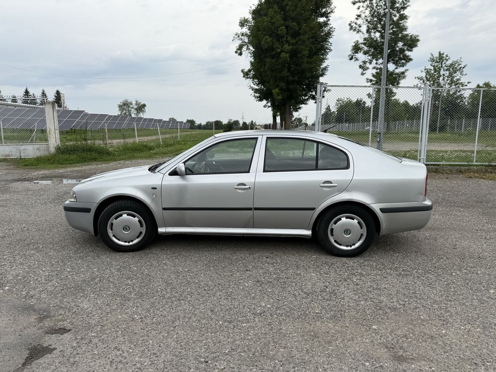 Skoda octavia 1.6 lpg klima 2007r silnik po remoncie dlugie oplaty !